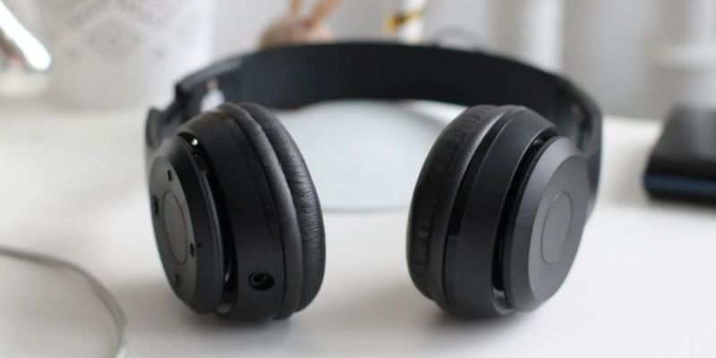 Are Noise-Canceling Headphones Harmful to Your Health?